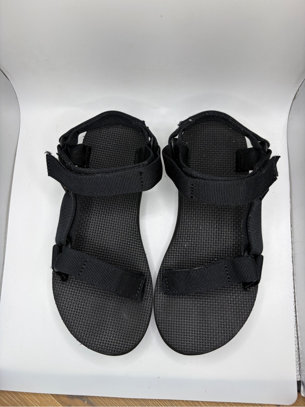 Women’s Teva Sandals Size 5